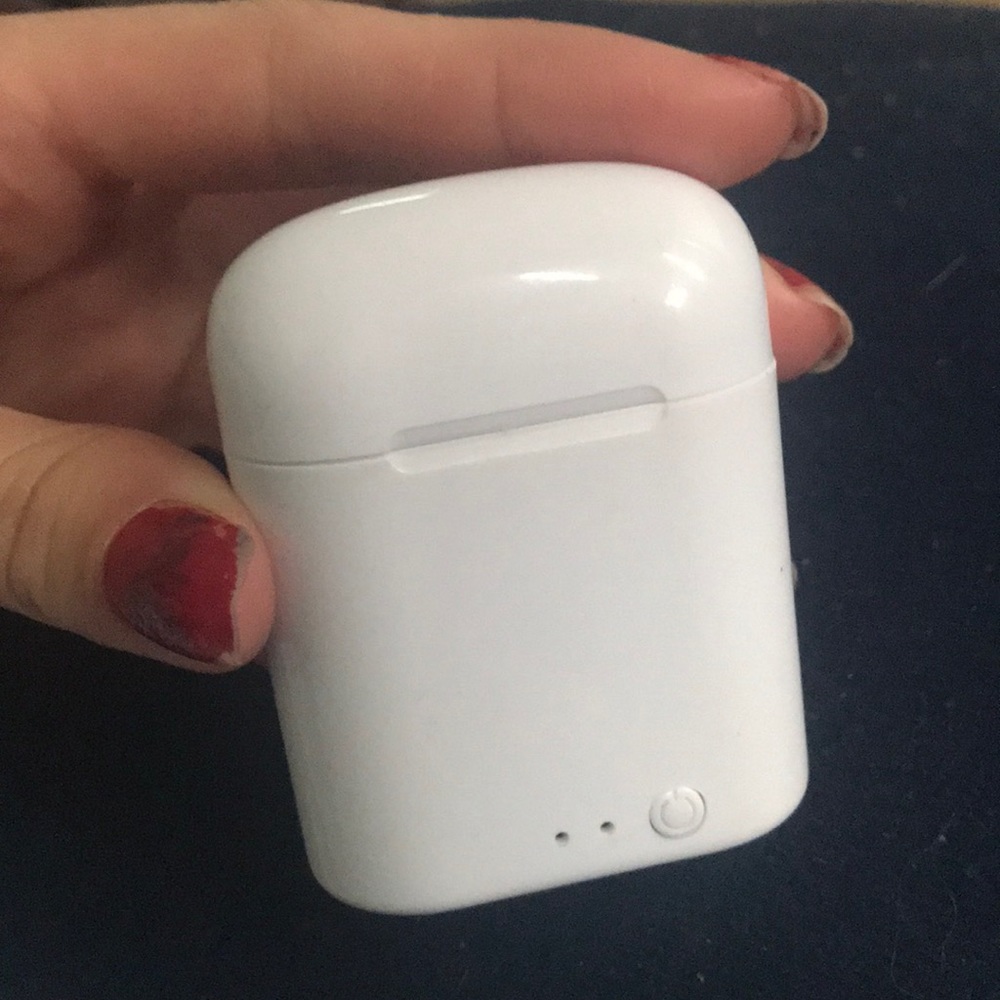 AirPods NOT REAL ❌